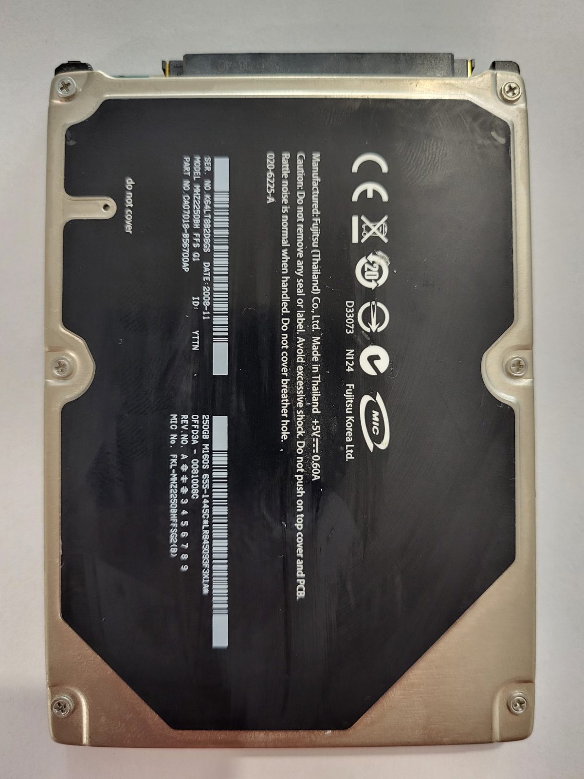 MHZ2250BH FFS G1, PN:CA07018-B56700AP, FW:0FFD3A-0081008C, 2008-11 | Fujitsu 250Go 2,5" SATA HDD STK