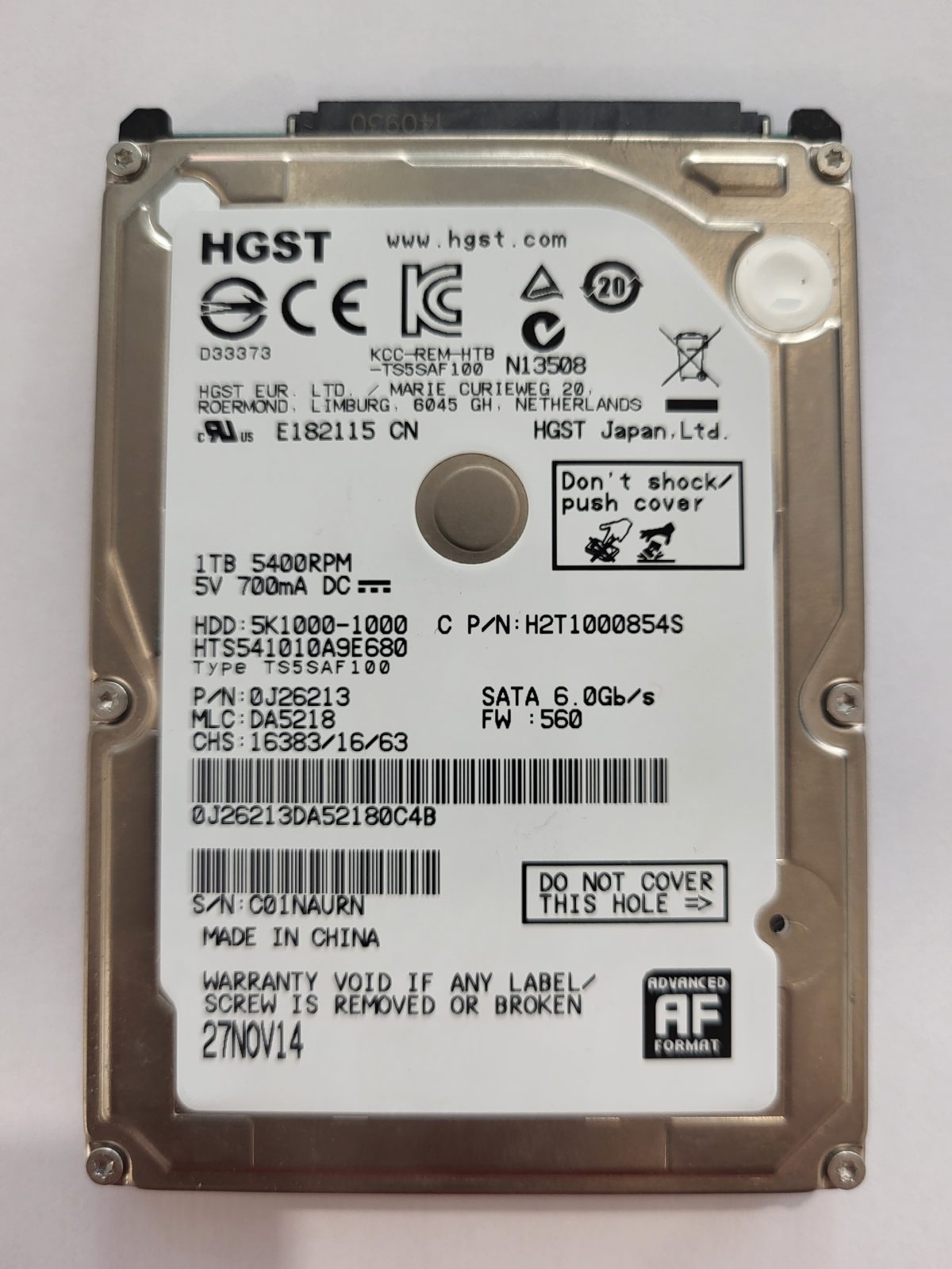 HTS541010A9E680, PN:0J26213, MLC:DA5218, 27 NOV 2014 | HGST 1To 2,5" SATA HDD STK