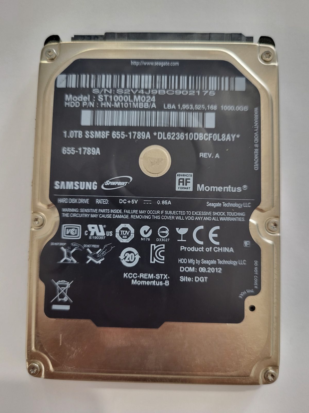 ST1000LM024, PN: HN-M101MBB/A, FW: 2AR20008, SEP 2012, Samsung 1Tb 2.5" HDD STK