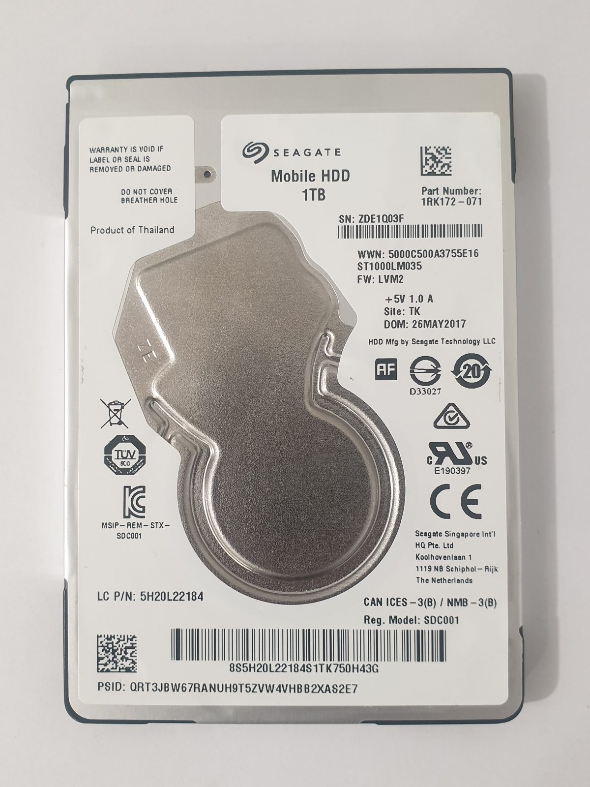 ST1000LM035, PN:1RK172-071, SN:ZDE, TK, FW:LVM2, 26 MAY 2017 | Seagate 1To 2,5" SATA HDD STK