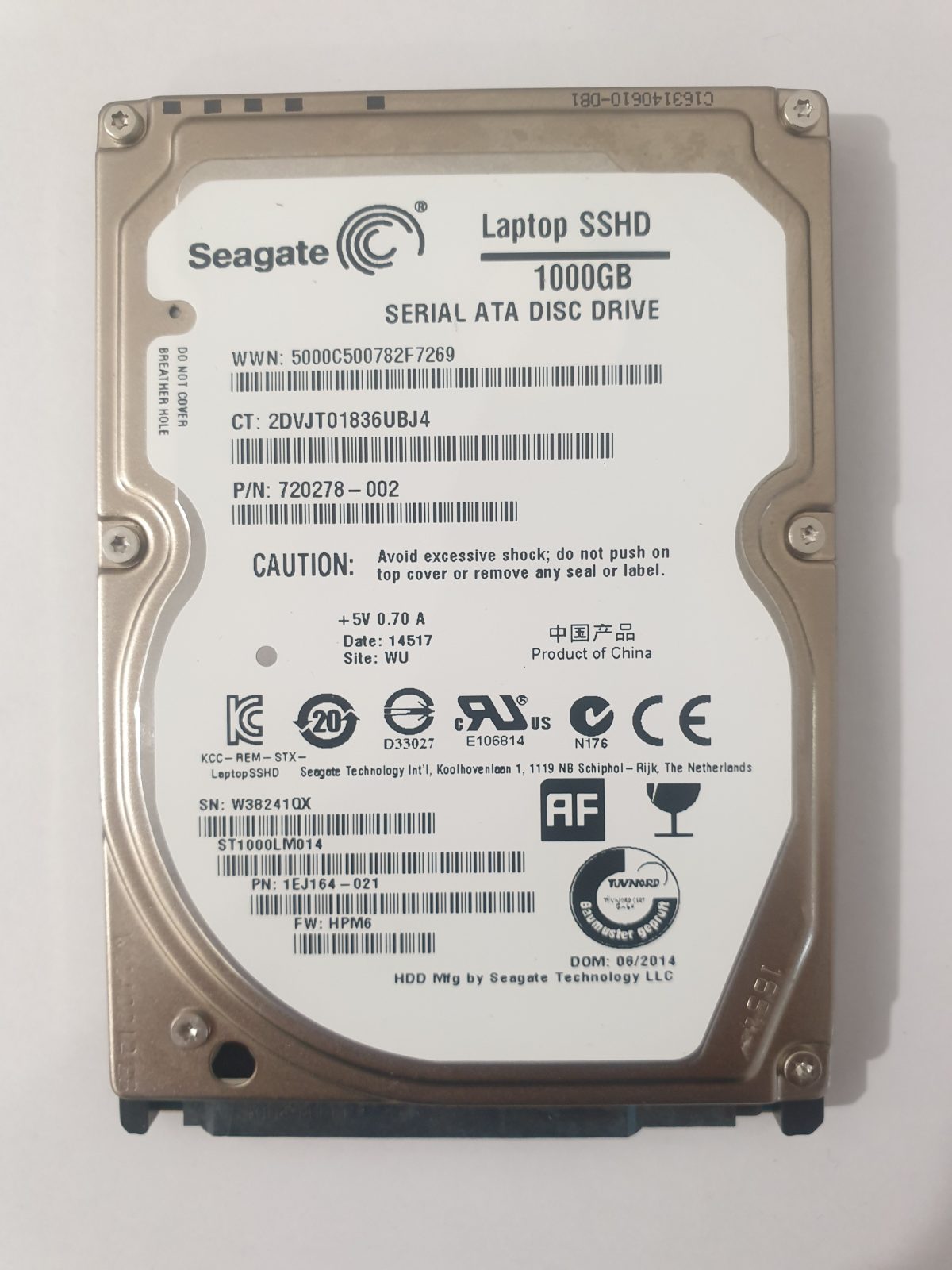 ST1000LM014, PN:1EJ164-021, SN:W38, WU, FW:HPM6, 14517 | Seagate 1To 2,5" SATA HDD STK