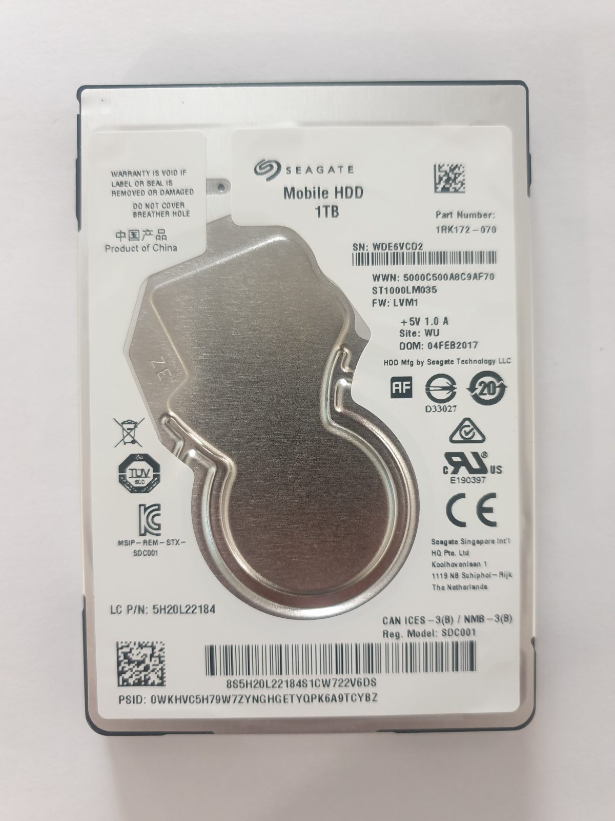 ST1000LM035, PN:1RK172-070, SN:WDE, WU, FW:LVM1, 04 FEB 2017 | Seagate 1To 2,5" SATA HDD STK