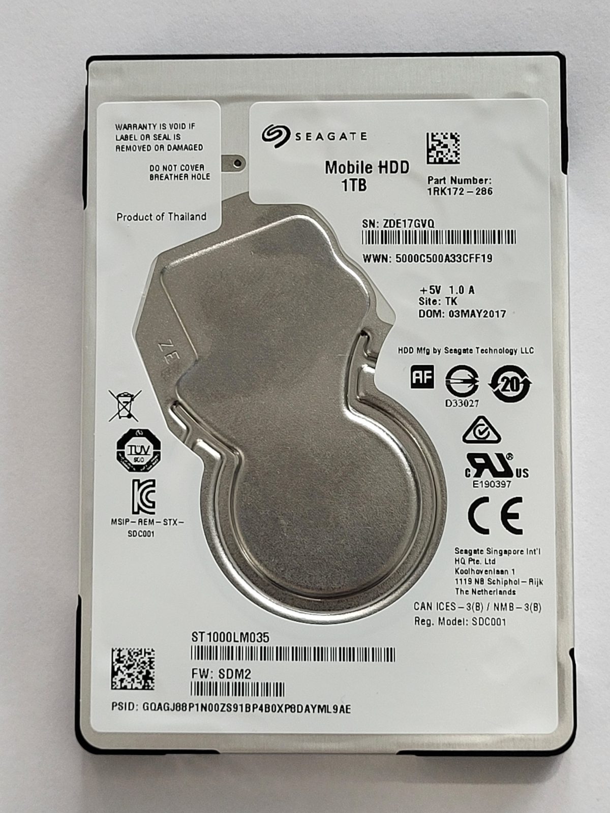 ST1000LM035, PN:1RK172-286, SN:ZDE, TK, FW:SDM2, 03 MAY 2017 | Seagate 1To 2,5" SATA HDD STK