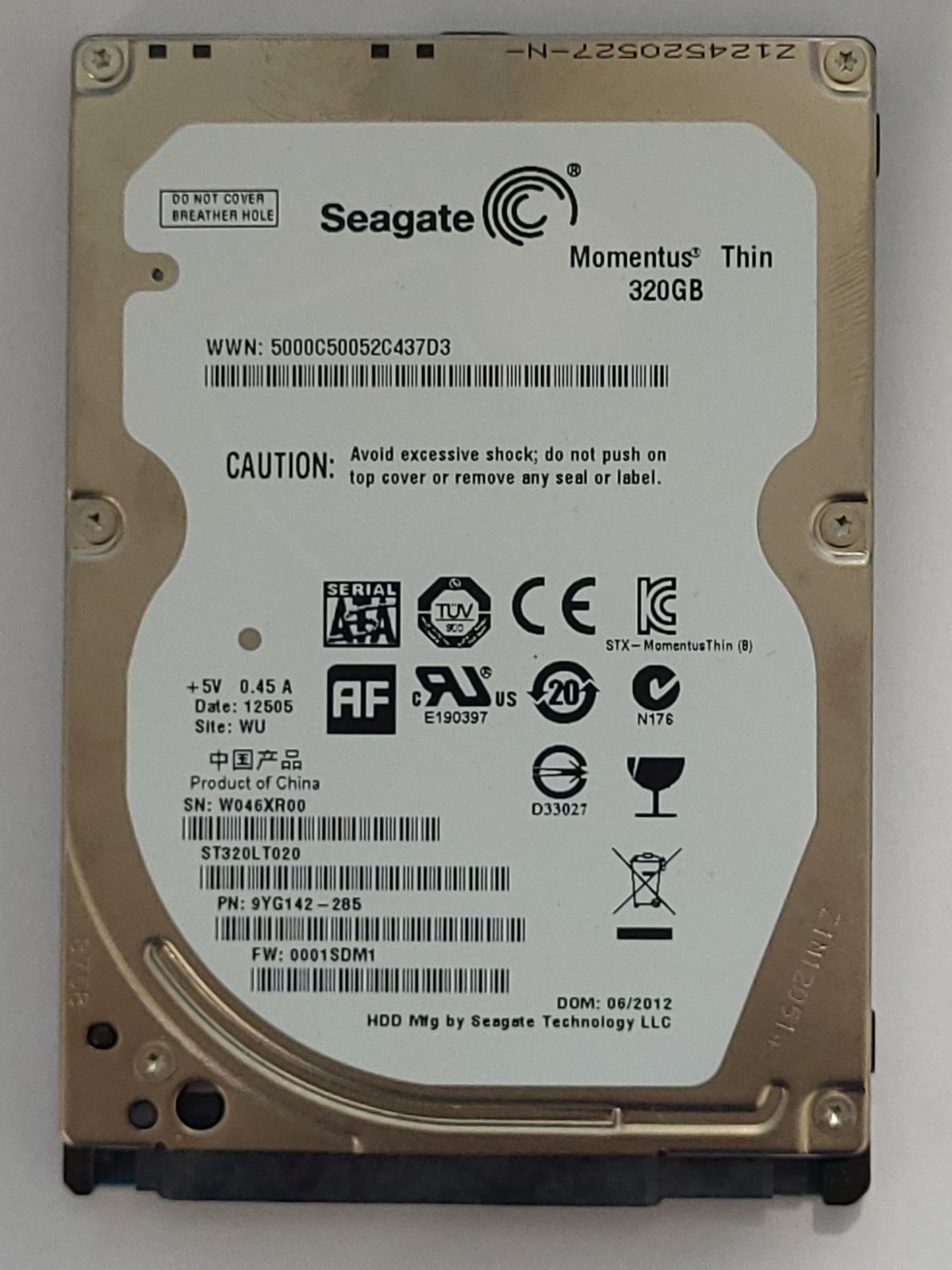 ST320LT020, PN:9YG142-285, SN:W04, WU, FW:0001SDM1, 12505 | Seagate 320Go 2,5" SATA HDD STK