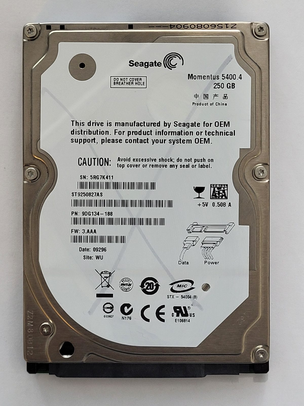 ST9250827AS, PN:9DG134-188, SN:5RG, WU, FW:3.AAA, 09296 | Seagate 250Go 2,5" SATA HDD STK