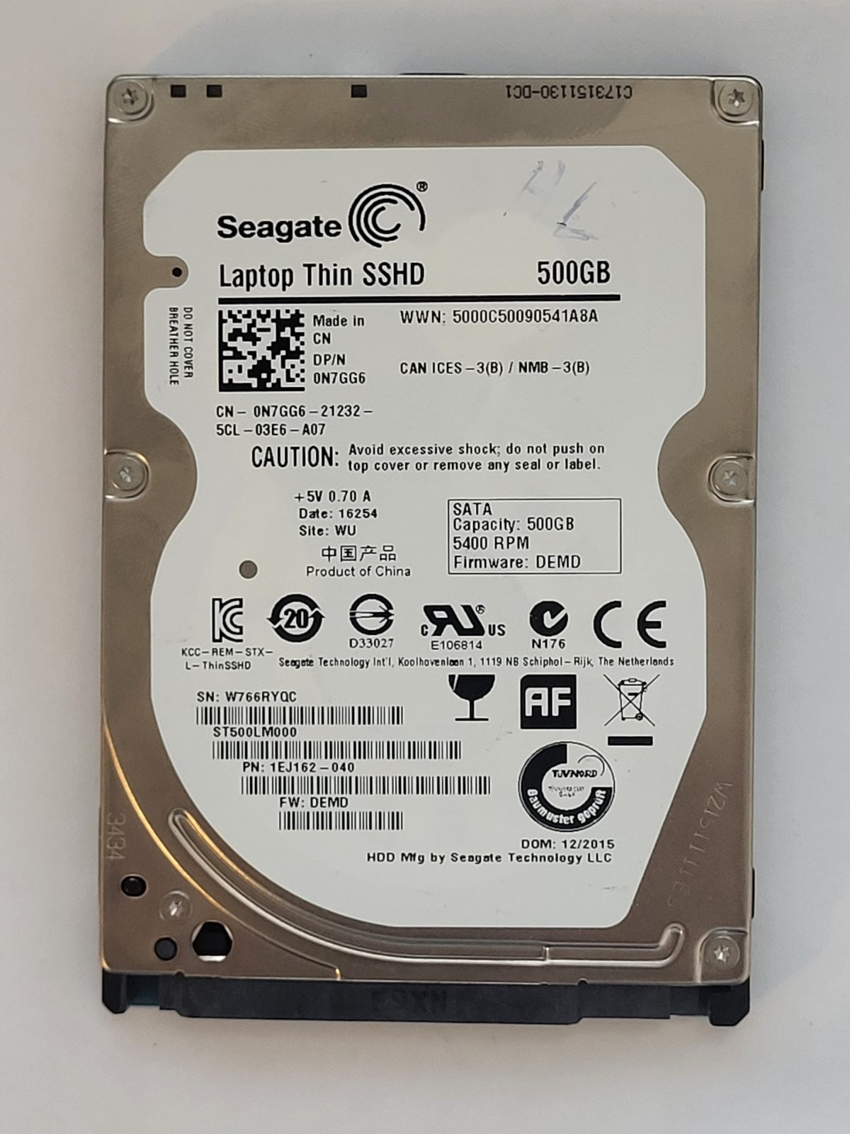 ST500LM000, PN:1EJ162-040, SN:W76, WU, FW:DEMD, 16254 | Seagate 500Go 2,5" SATA HDD STK