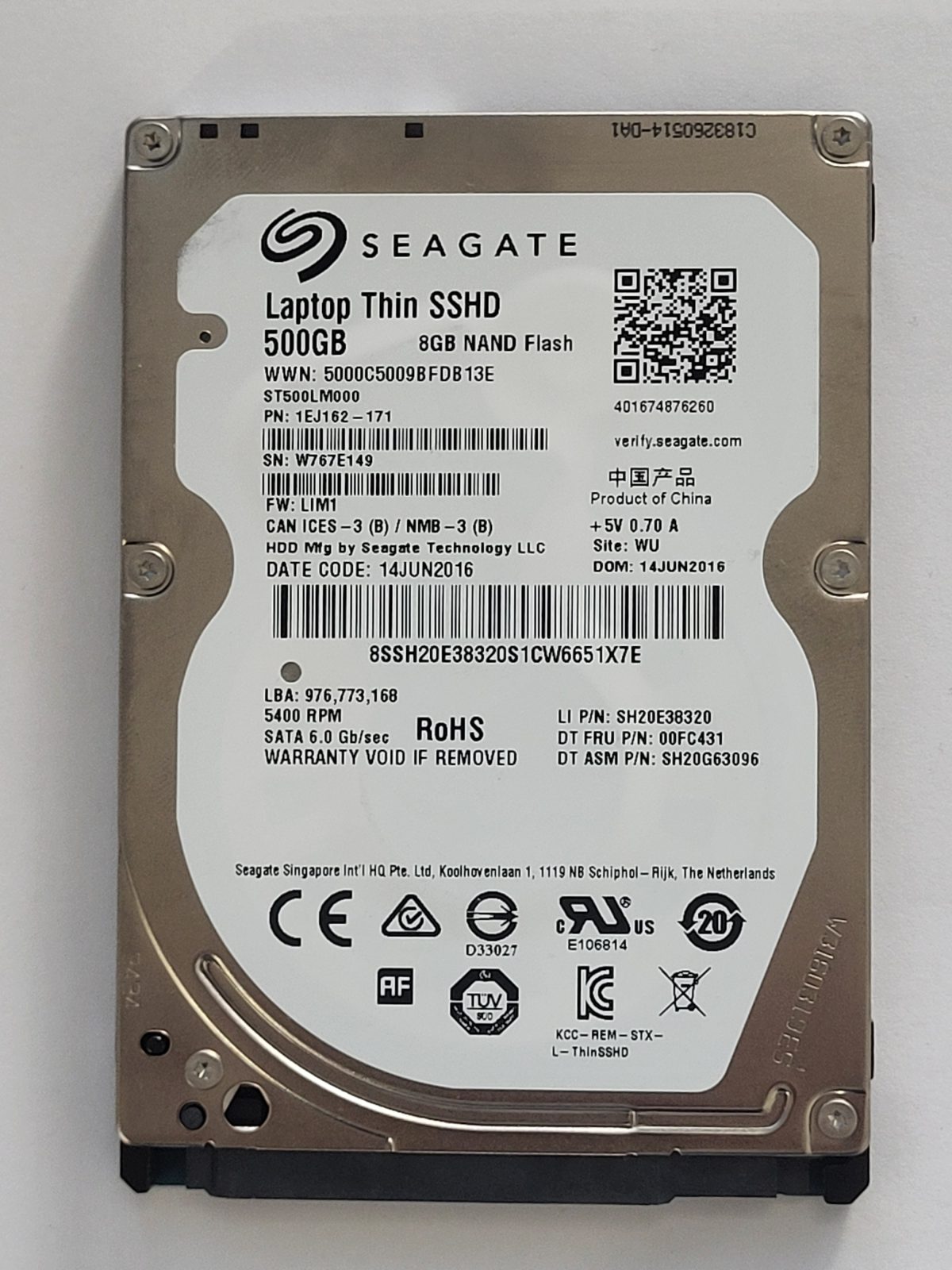 ST500LM000, PN:1EJ162-171, SN:W76, WU, FW:LIM1, 14 JUN 2016 | Seagate 500Go 2,5" SATA HDD STK