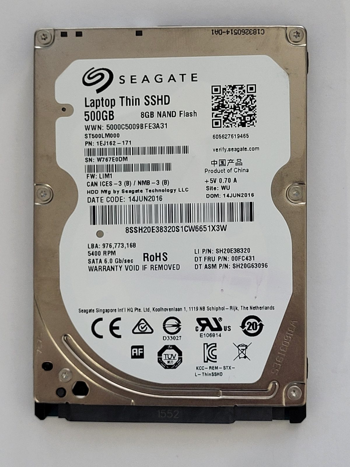 ST500LM000, PN:1EJ162-171, SN:W76, WU, FW:LIM1, 14 JUN 2016 | Seagate 500Go 2,5" SATA HDD STK