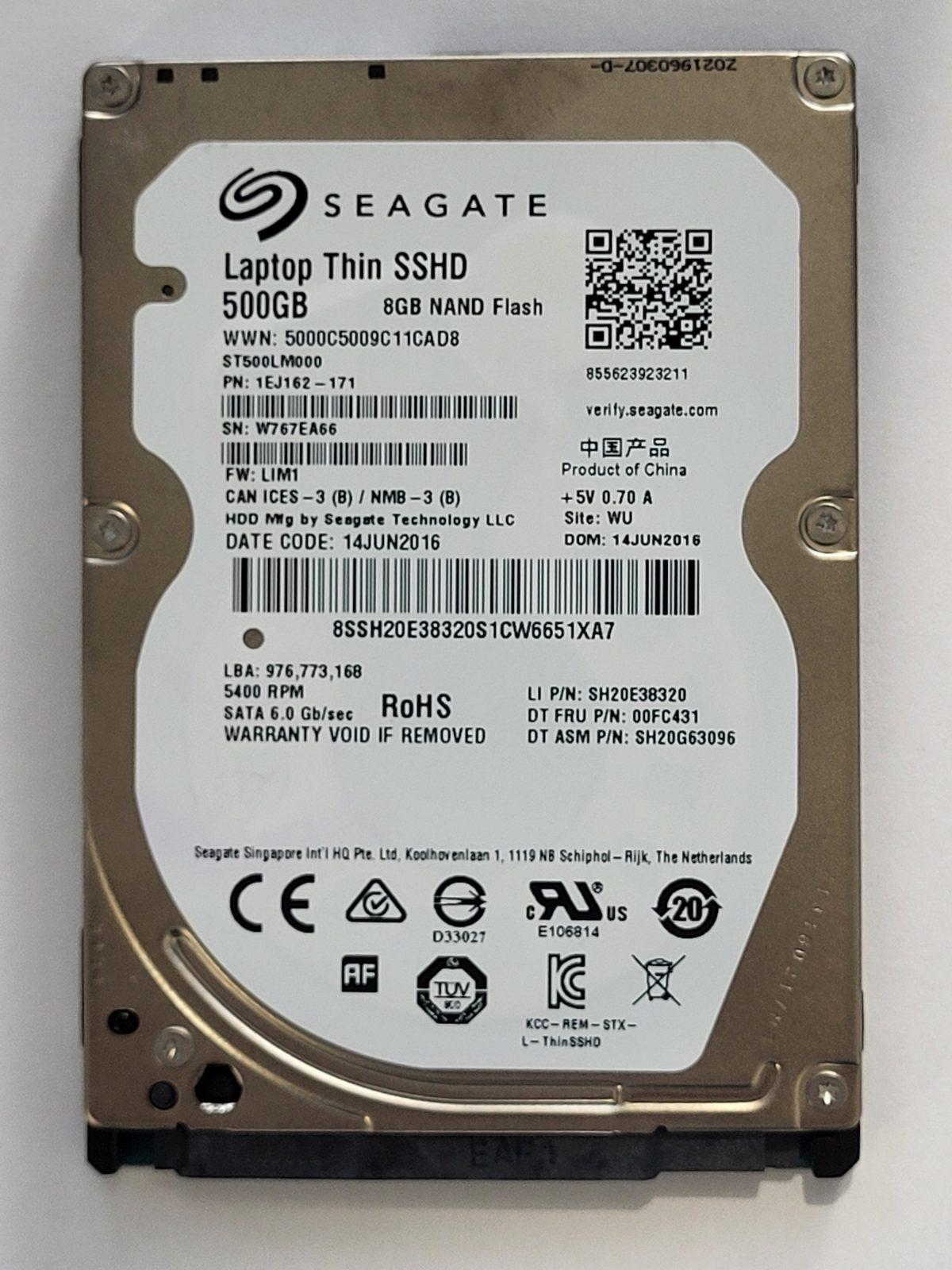 ST500LM000, PN:1EJ162-171, SN:W76, WU, FW:LIM1, 14 JUN 2016 | Seagate 500Go 2,5" SATA HDD STK