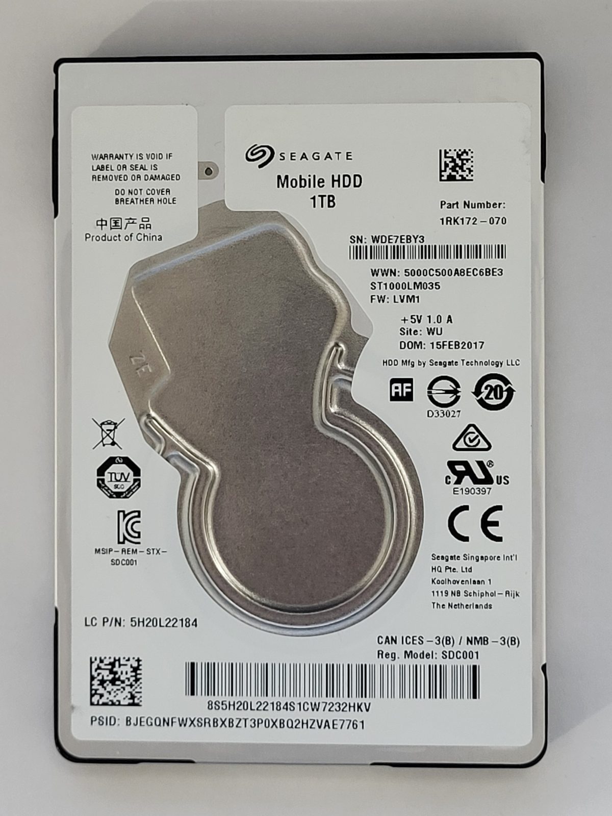 ST1000LM035, PN:1RK172-070, SN:WDE, WU, FW:LVM1, 15 FEB 2017 | Seagate 1To 2,5" SATA HDD STK