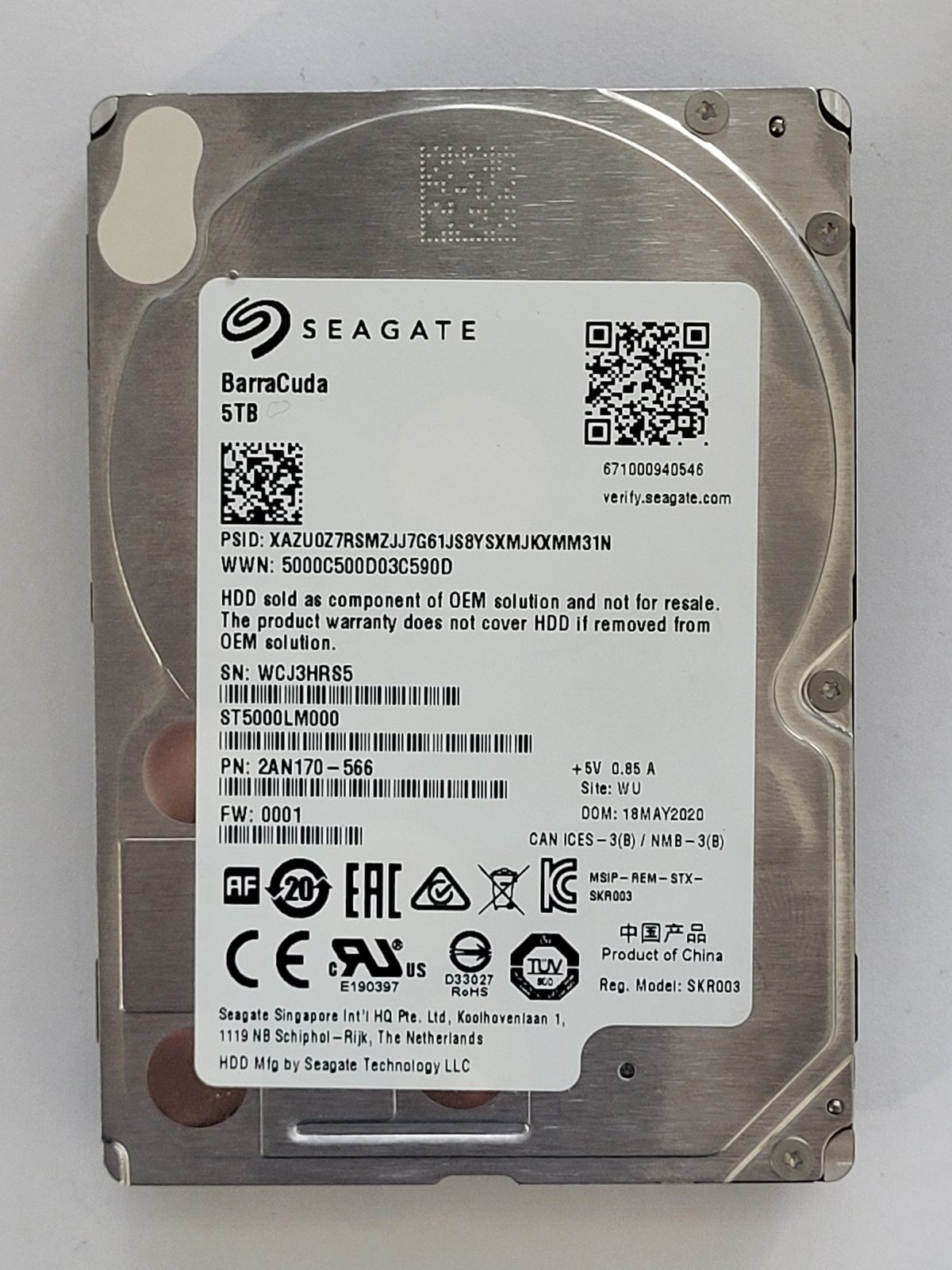 ST5000LM000, PN:2AN170-566, SN:WCJ, WU, FW:0001, 18 MAY 2020 | Seagate 5To 2,5" SATA HDD STK