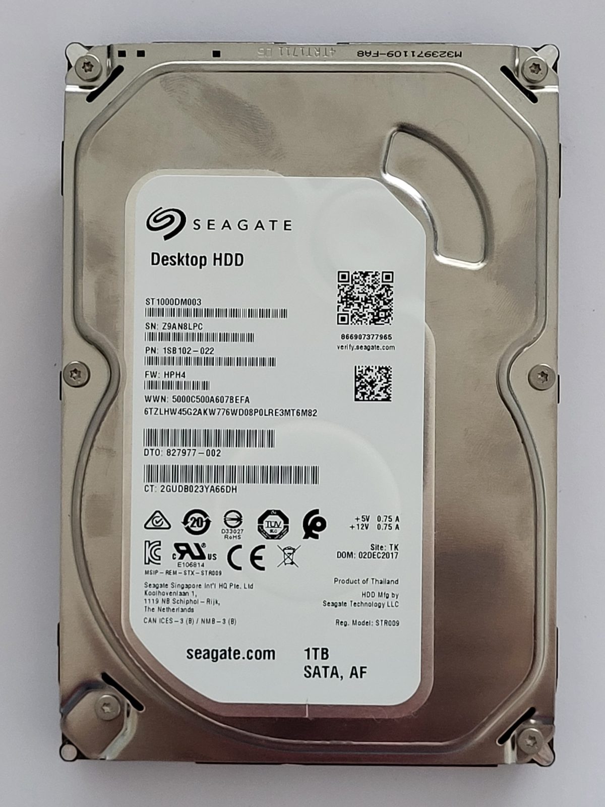 ST1000DM003, PN:1SB102-022, SN:Z9A, TK, FW:HPH4, 02 DEC 2017 | Seagate 1To 3,5" SATA HDD STK