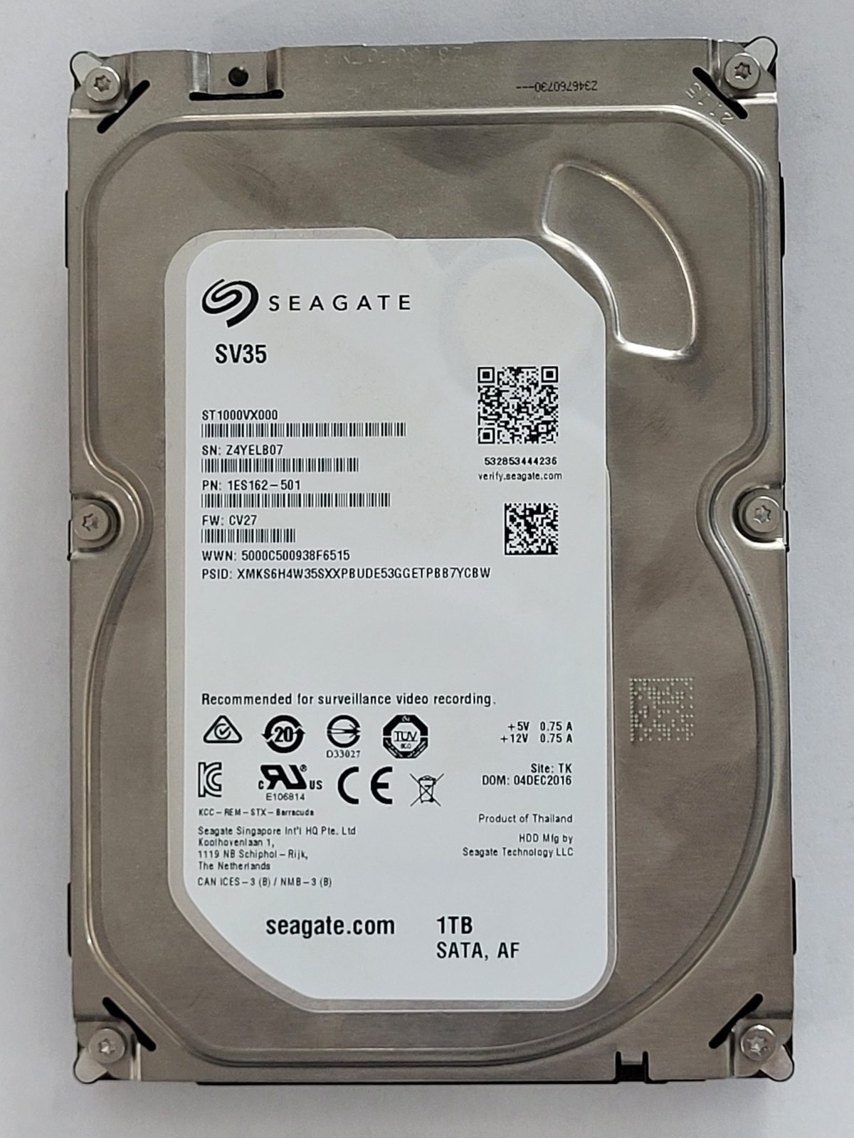 ST1000VX000, PN:1ES162-501, SN:Z4Y, TK, FW:CV27, 04 DEC 2016 | Seagate 1To 3,5" SATA HDD STK
